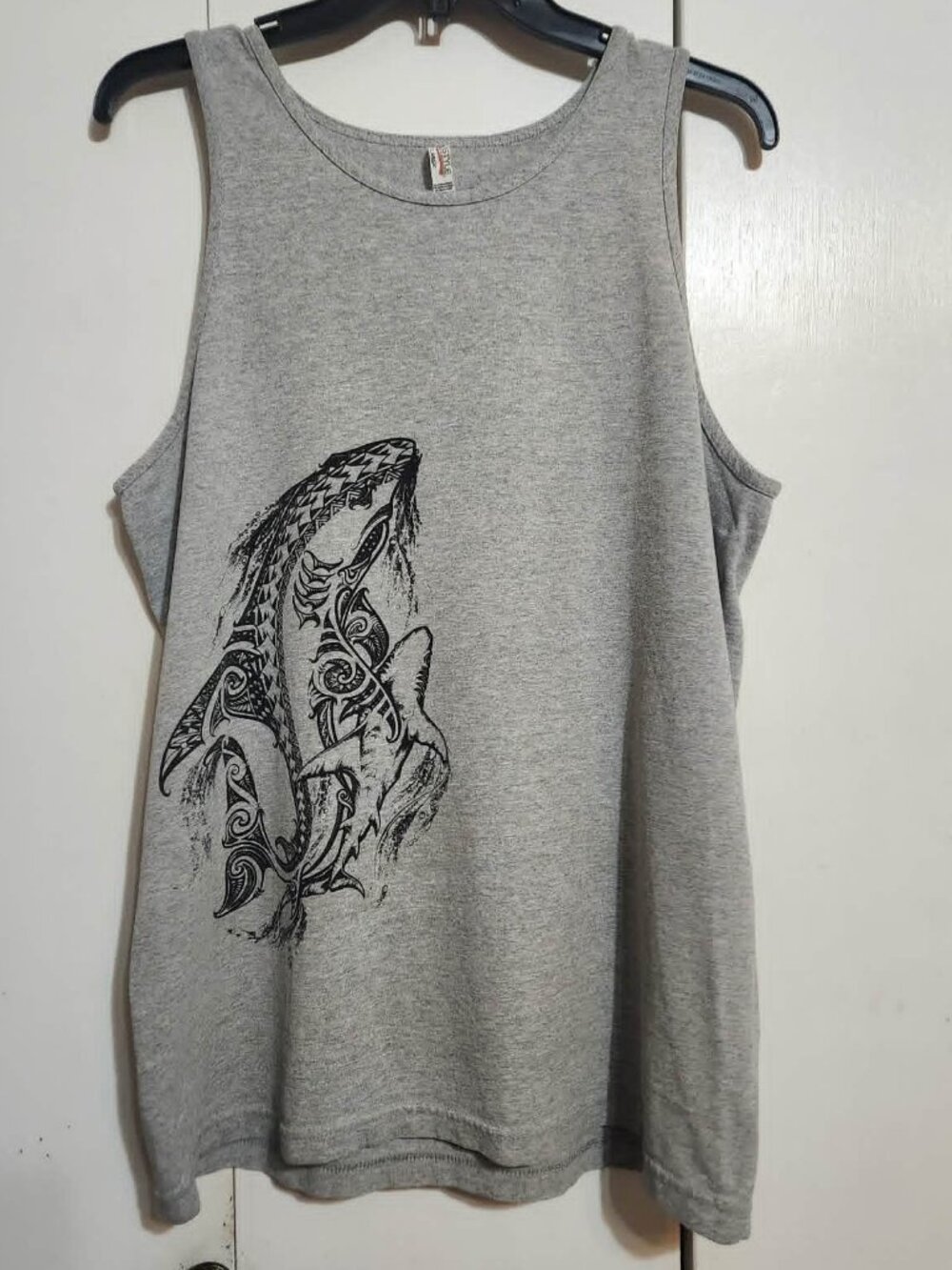 Makau Nui Alstyle Tank Top Large Gray Tribal Surf Polynesian Shark Graphic Y2K